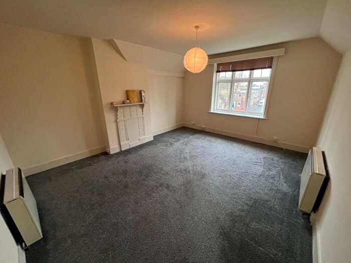2 Bedroom Apartment To Rent In Beauchamp Avenue, Leamington Spa, CV32