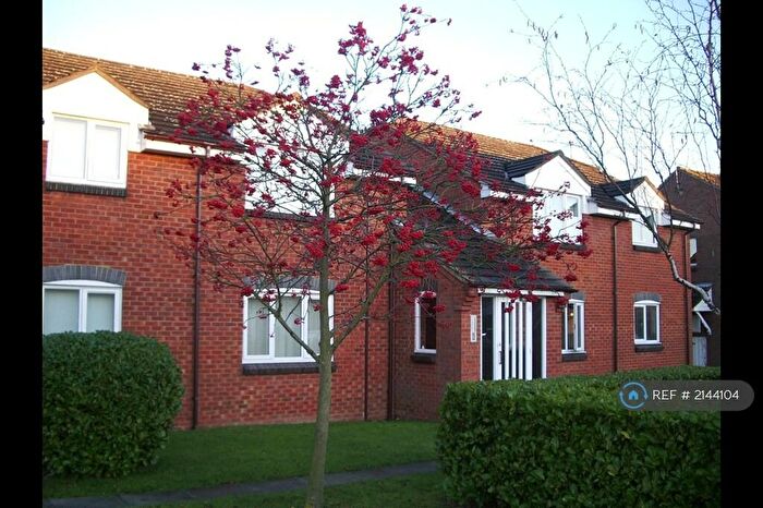 Studio To Rent In Welham Green, North Mymms, AL9