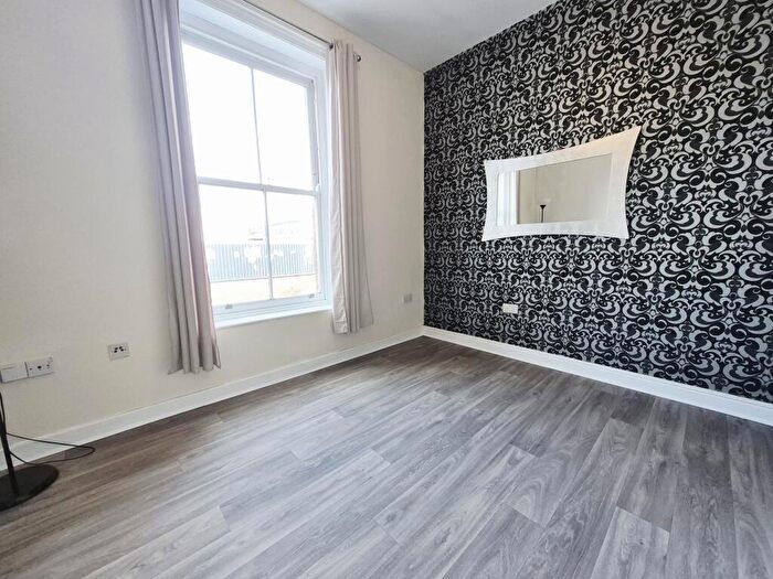 2 Bedroom Flat To Rent In Princes Street, BB2