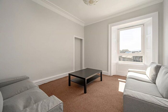 4 Bedroom Flat To Rent In Morrison Street, Haymarket, Edinburgh, EH3