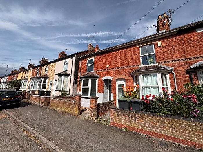 3 Bedroom Terraced House To Rent In Cromwell Road, Rushden, NN10