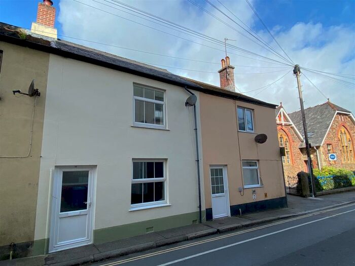 2 Bedroom Terraced House To Rent In North Street, Okehampton, EX20