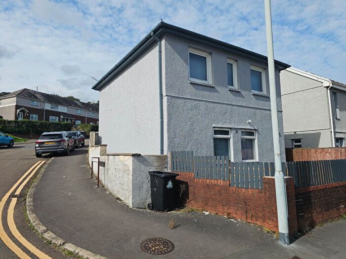 4 Bedroom Detached House To Rent In Room Neath Road, Morriston, Swansea, SA6