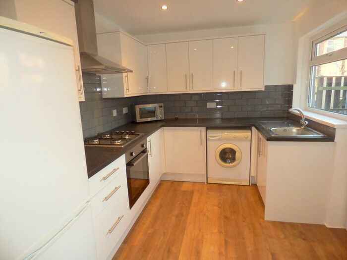 2 Bedroom Apartment To Rent In Eighth Avenue, Heaton, NE6