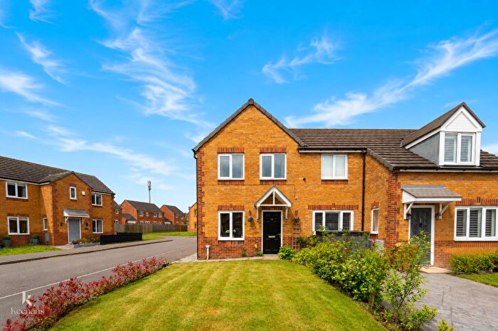 3 Bedroom Semi-Detached House For Sale In Tomlinson Place, Rishton, Blackburn, BB1