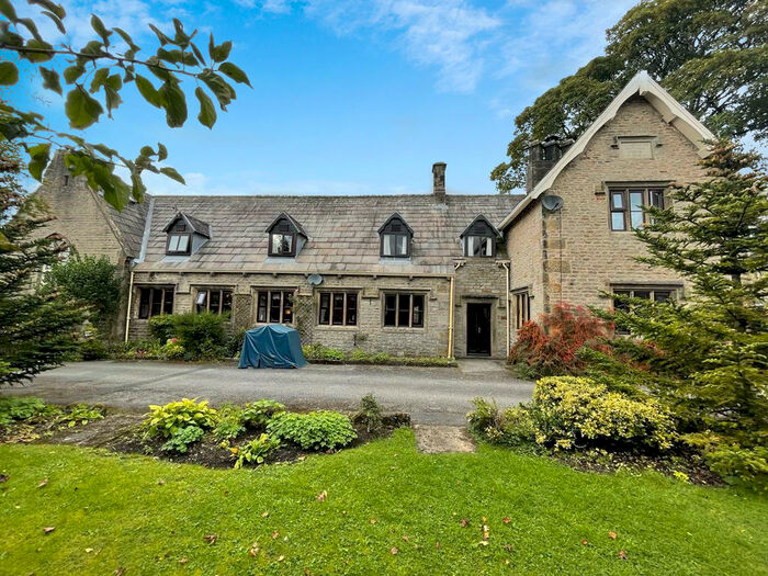 3 Bedroom Terraced House For Sale In Wood Lane, Grassington, BD23