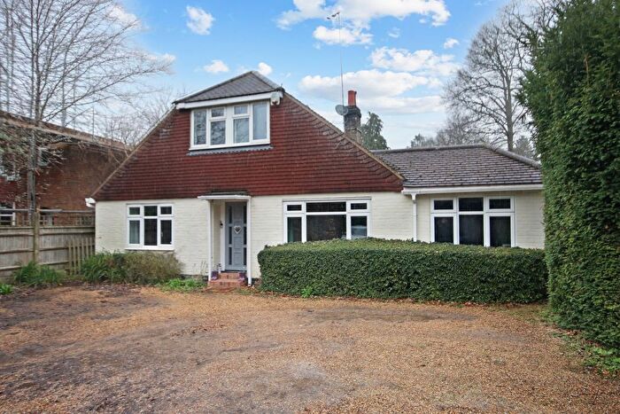 5 Bedroom Detached House For Sale In Copthorne Road, Felbridge, RH19