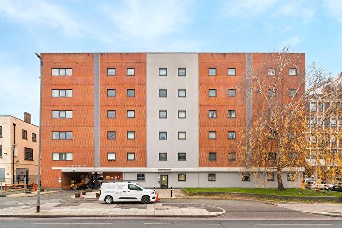 2 Bedroom Flat To Rent In London Road, London, SW16