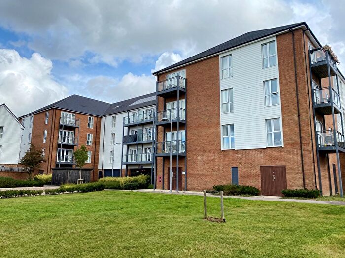 1 Bedroom Flat To Rent In Holmbush Mews, Faygate, Horsham, RH12