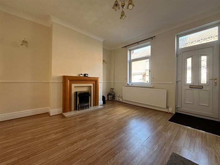 3 Bedroom Terraced House To Rent In Mount Street, Ardsley, Barnsley, S71
