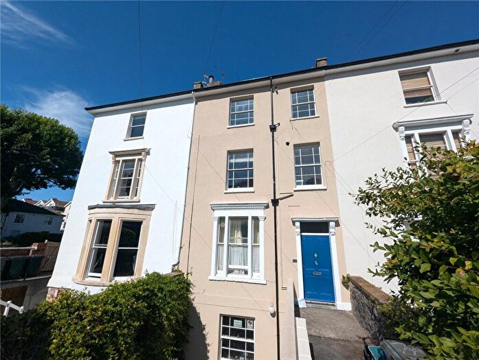2 Bedroom Flat To Rent In Redland, Hampton Park, BS6