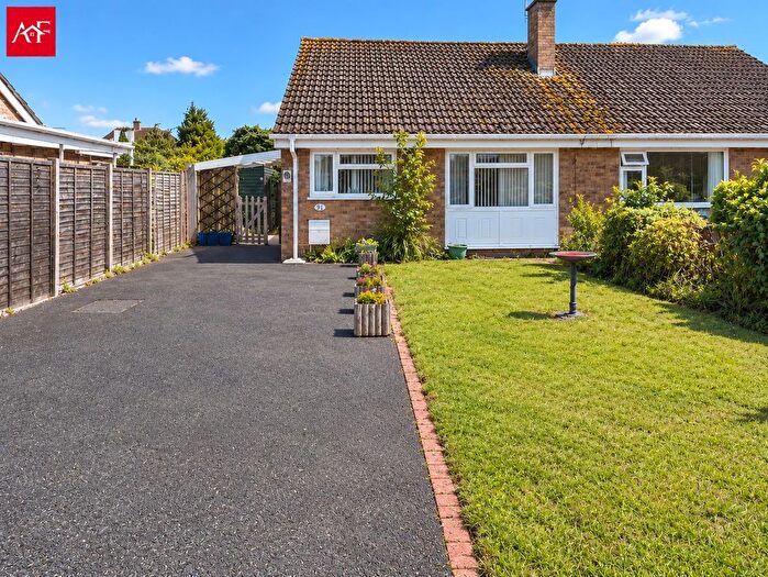 2 Bedroom Semi-Detached Bungalow For Sale In Maple Drive, Burnham-On-Sea, TA8