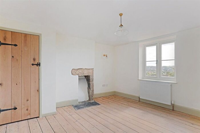 4 Bedroom Detached House For Sale In Randwick, Stroud, GL6