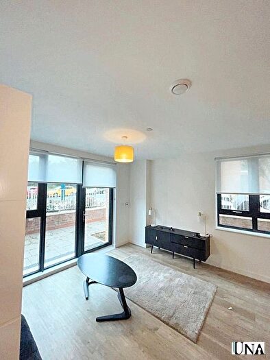 3 Bedroom Flat To Rent In Viscount House, Regency Heights, NW10