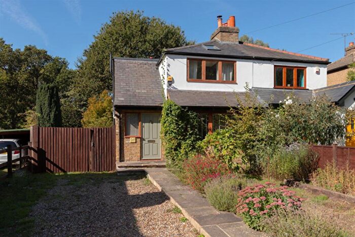 3 Bedroom Cottage For Sale In Forest Rise, Walthamstow, E17