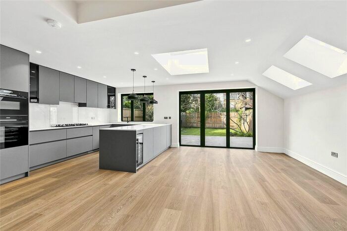 4 Bedroom Semi-Detached House To Rent In Leyborne Park, Richmond, TW9