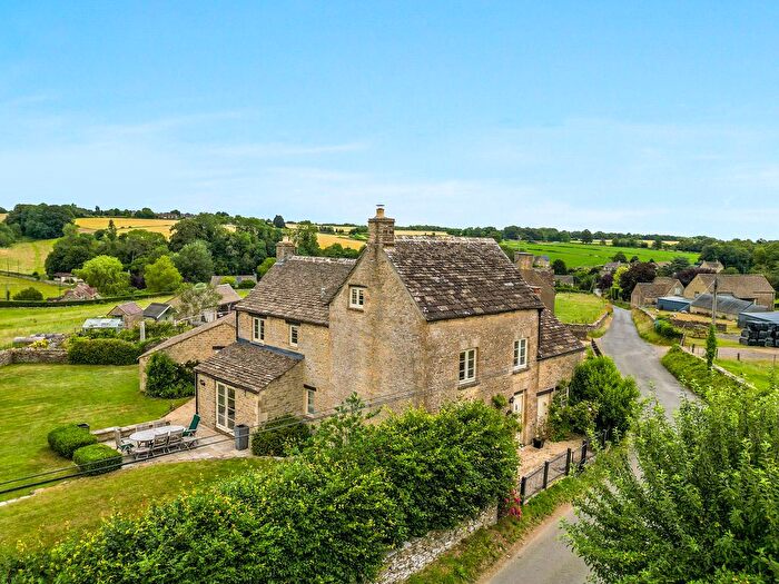 4 Bedroom Detached House For Sale In Daglingworth, Cirencester, GL7
