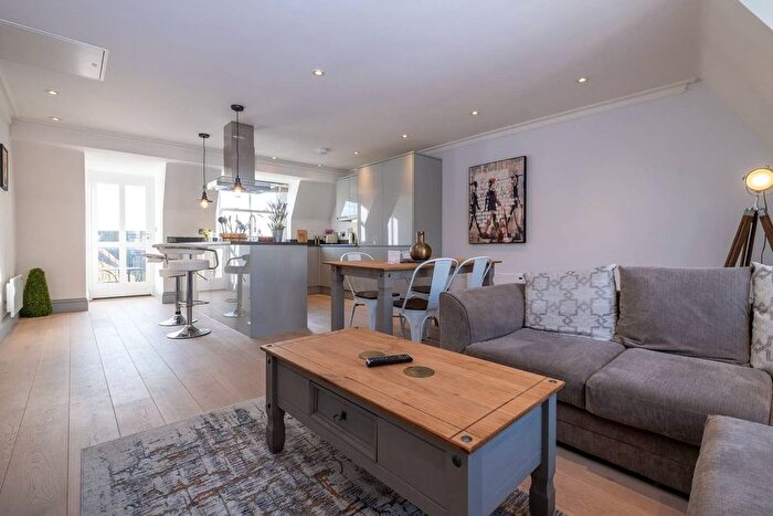 2 Bedroom Flat To Rent In Union Street, Brighton, BN1