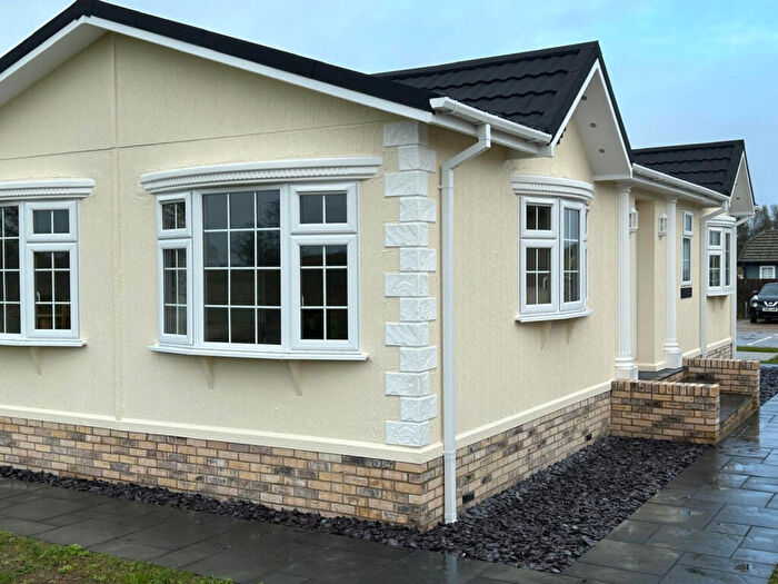 2 Bedroom Park Home For Sale In Fakenham, Norfolk, NR21