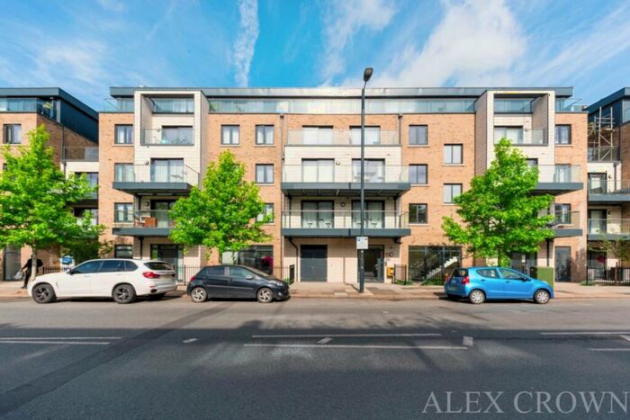 2 Bedroom Apartment To Rent In Argo House, Kilburn Park Road, Maida Vale, NW6