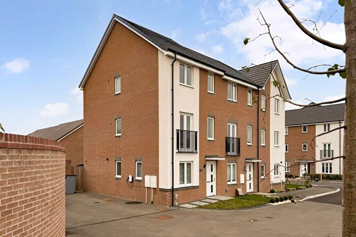 3 Bedroom House For Sale In Whitworth Way, Grove, OX12