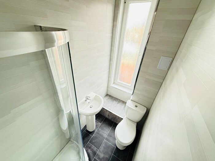 1 Bedroom Flat To Rent In Aberdour Street, Glasgow, G31