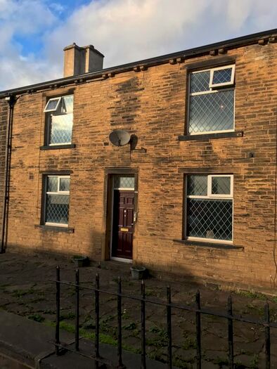 2 Bedroom Flat To Rent In Leeds Road, Idle, Bradford, BD10