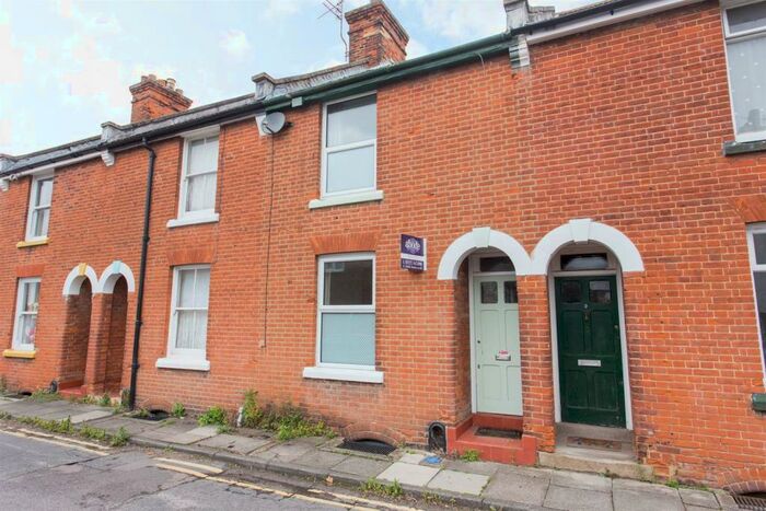 4 Bedroom Terraced House To Rent In Grove Terrace, Canterbury, CT1