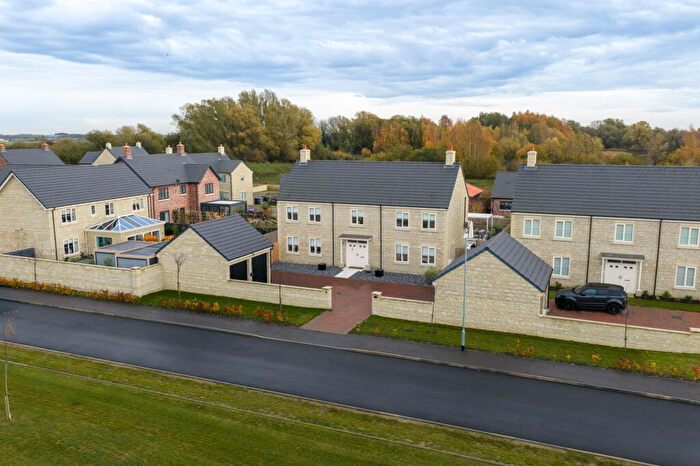 5 Bedroom Detached House For Sale In Teal Way, Langtoft, PE6