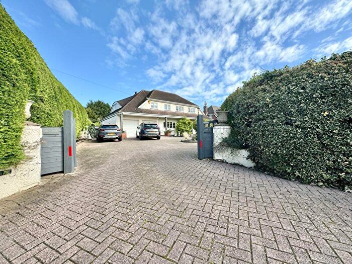 4 Bedroom Detached House For Sale In Buttgate, Grainthorpe, Louth, LN11