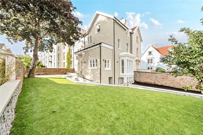 5 Bedroom Semi-Detached House For Sale In Wellington Park, Clifton, BS8