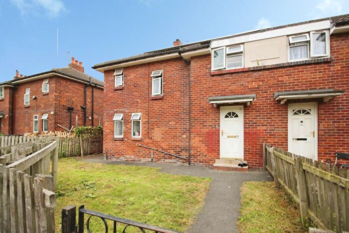 3 Bedroom Terraced House For Sale In Neville Place, Leeds, LS9