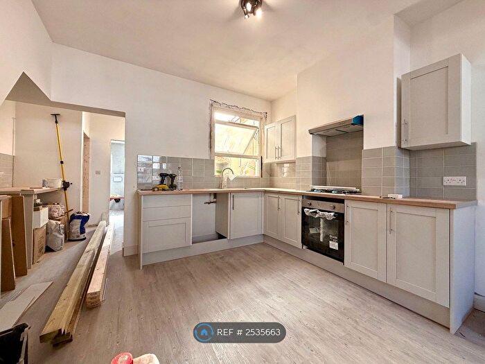 3 Bedroom Terraced House To Rent In Buckstone Road, London, N18