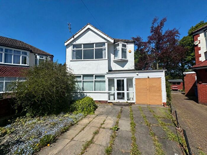 2 Bedroom Detached House For Sale In Dorrington Road, Stockport, SK3
