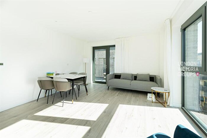 2 Bedroom Apartment To Rent In Darter House, Anax Street, London, N4