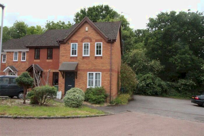 2 Bedroom End Of Terrace House To Rent In Sen Close, Bracknell, Berkshire, RG42