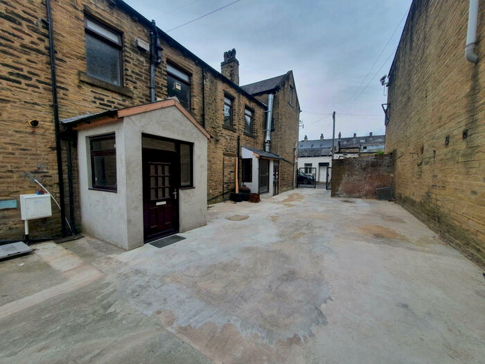 3 Bedroom Terraced House To Rent In Royal Mount, Halifax, West Yorkshire, HX1