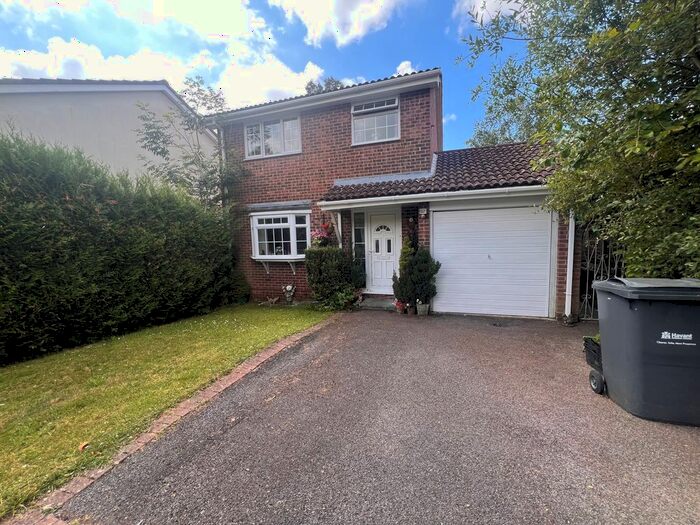 3 Bedroom Detached House To Rent In Farriers Way, Waterlooville, PO7