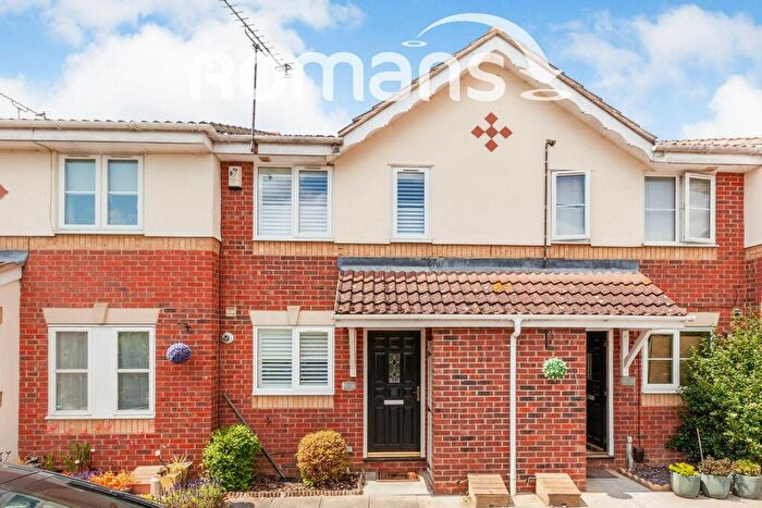 2 Bedroom Terraced House To Rent In Moor Furlong, Slough, SL1