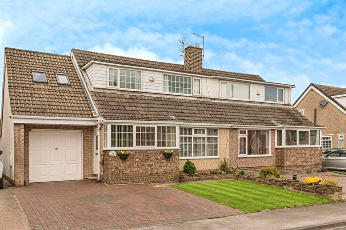 4 Bedroom Semi-Detached House For Sale In Dean Beck Avenue, Bradford, BD6