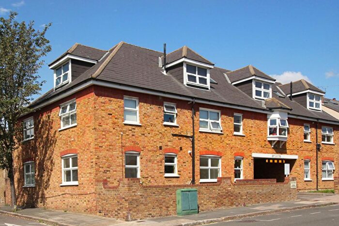 1 Bedroom Flat For Sale In Osterley Park View Road, London, W7