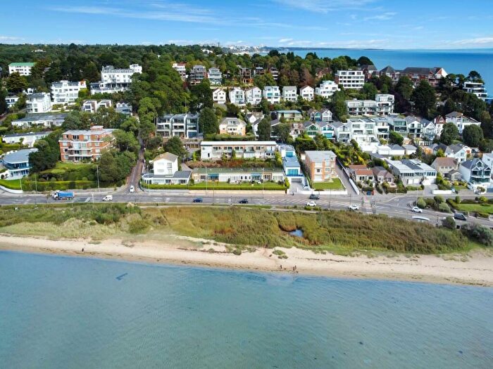 4 Bedroom Apartment To Rent In Chaddesley Glen, Sandbanks, BH13