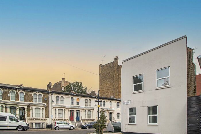 3 Bedroom Semi-Detached House To Rent In Casterton Street, London, E8