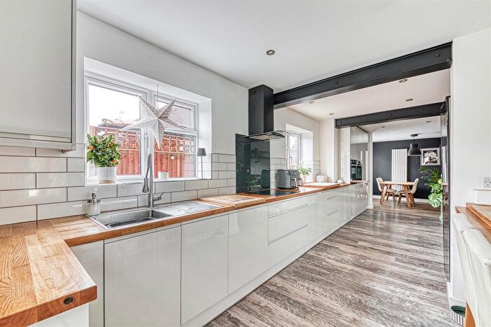 4 Bedroom Detached House For Sale In New Zealand Lane, Duffield, Belper, Derbyshire, DE56