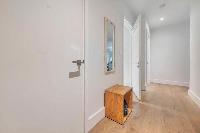 1 Bedroom Flat For Sale In Kidbrooke Park Road, Kidbrooke, London, SE3