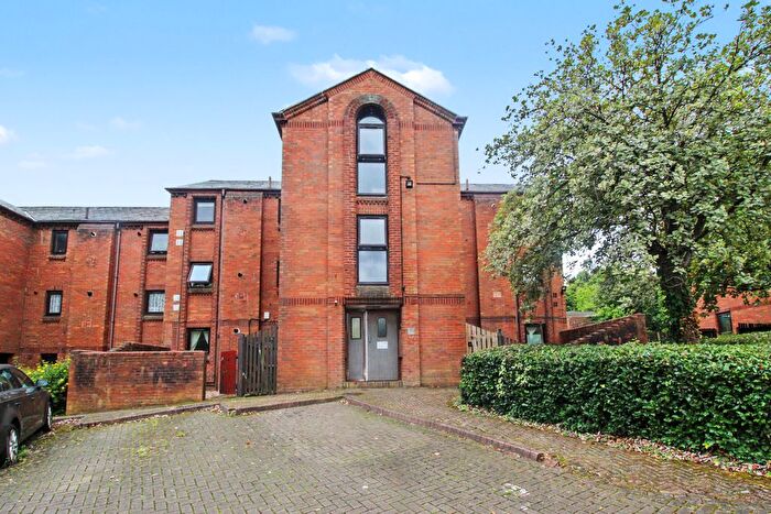 1 Bedroom Flat For Sale In Sholebroke Avenue, Leeds, LS7