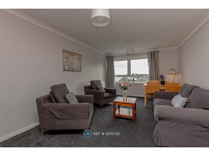 2 Bedroom Flat To Rent In Coillesdene House, Edinburgh, EH15