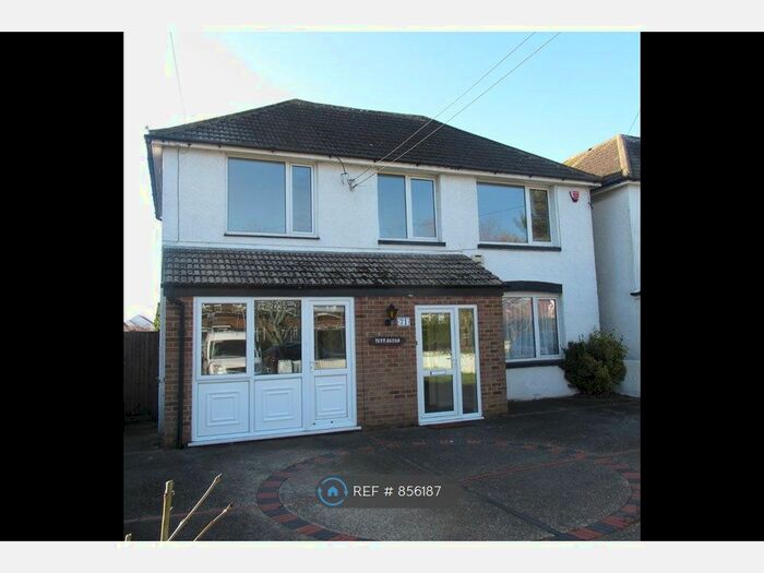 7 Bedroom Detached House To Rent In Littlestone Road, Littlestone, New Romney TN28