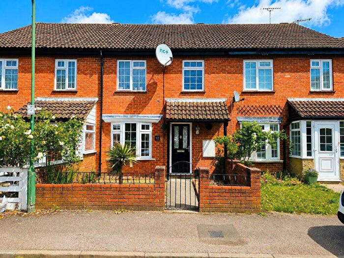 3 Bedroom Terraced House For Sale In Snakeley Close, High Wycombe, HP10