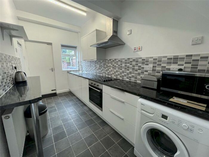 3 Bedroom Terraced House To Rent In West Grove, Manchester, Greater Manchester, M13